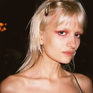 Meet your Posher, Veronika